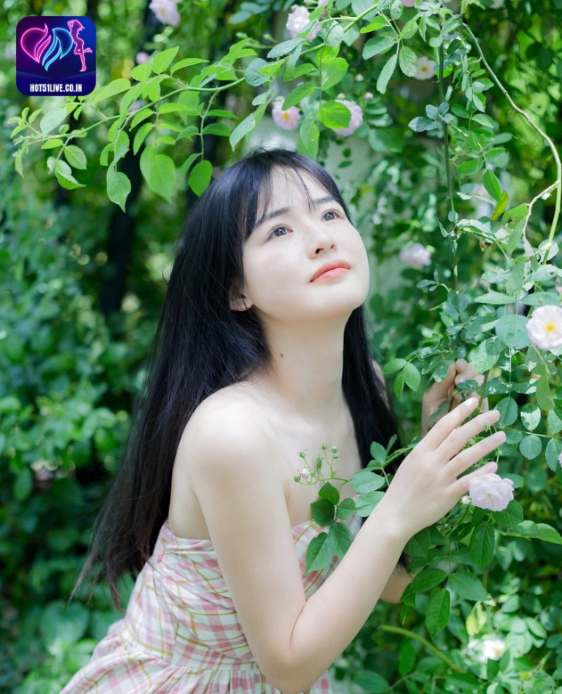 Exploring Mei Mei Star Chinese Livestream Hot51: A Deep Dive into the World of Free Video Chat and Live Entertainment Beautiful Girl. 3 - Hot51 Live Mei Mei-hotlive