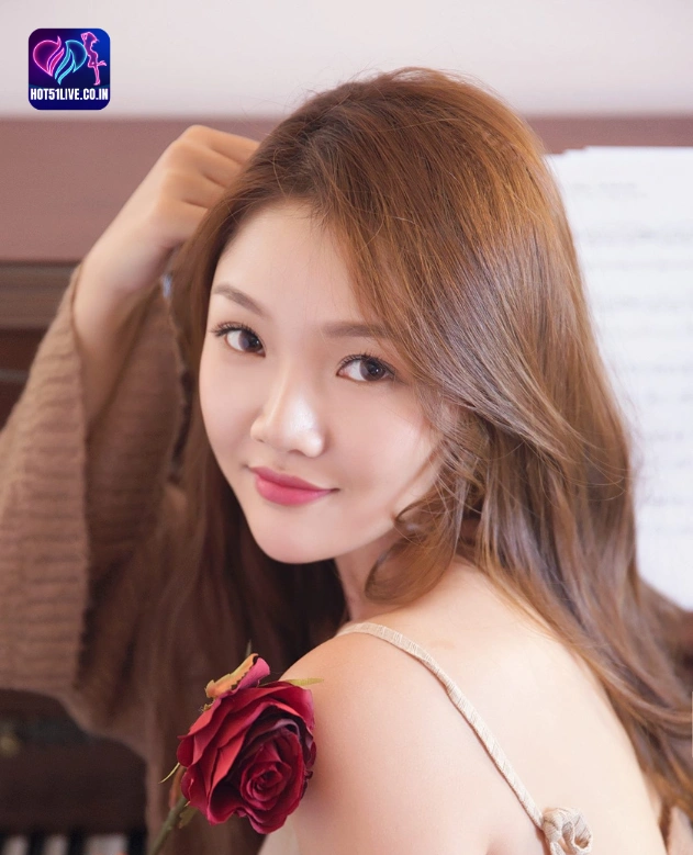 Exploring Yi Ming Star Chinese Livestream Hot51: The Ultimate Sports Live Streaming Experience beautiful and charming girl. 2 - Hot51 Live Yi Ming-hot51